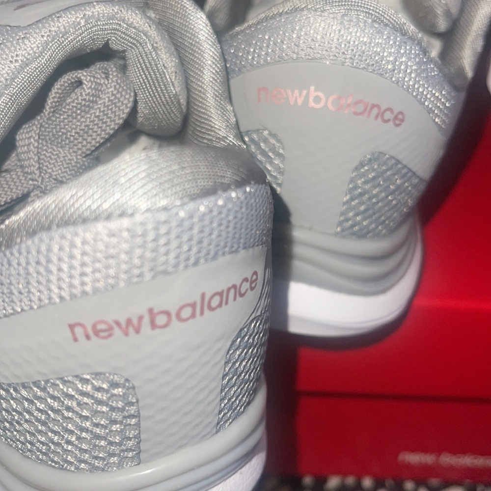 NWT NEW BALANCE RUNNING SNEAKERS - Picture 4 of 5